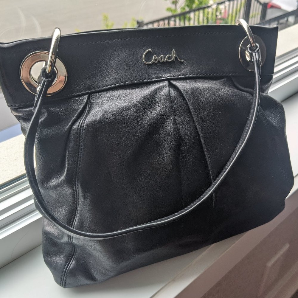 Real Black Coach Purse with extra Strap